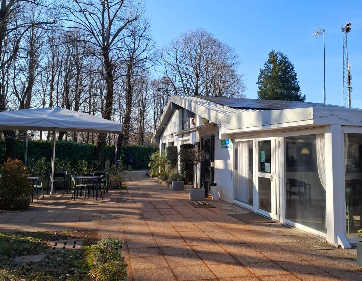 Club house — ingresso e terrazza